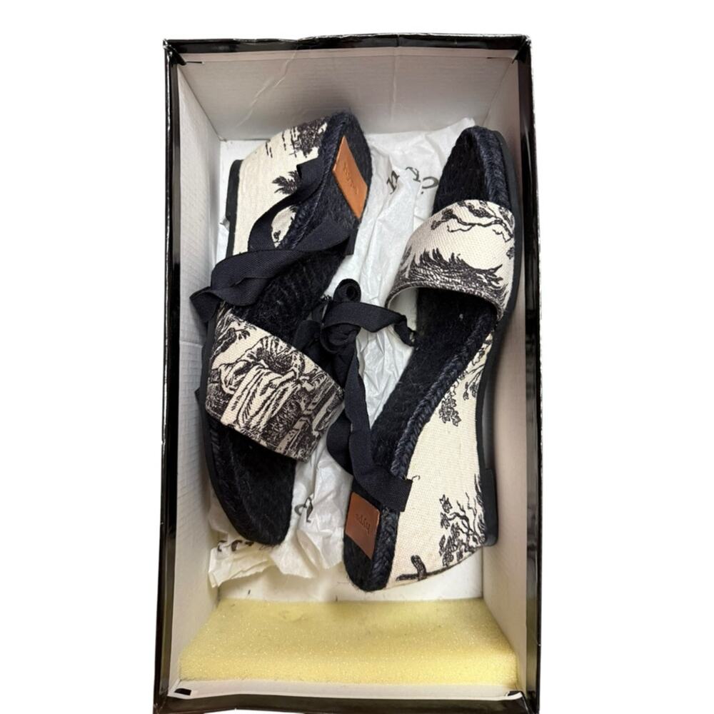 Hype Black Canvas Ribbon Espadrille Sandals with Printed Toe Strap size 6
